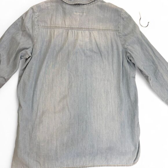 J. Jill 100% cotton Long Sleeve Light Blue Denim Buttoned Shirt Size M - Picture 8 of 9